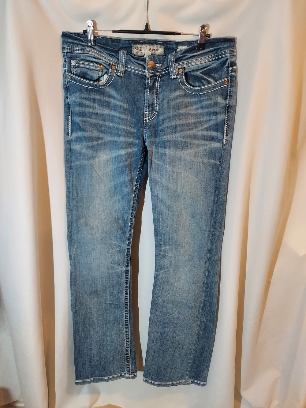 BKE Mid Rise Light Wash Jeans With Whiskering 31R